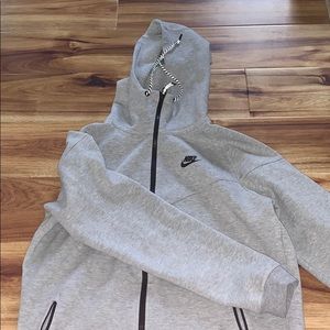Grey Nike tech fleece hoodie